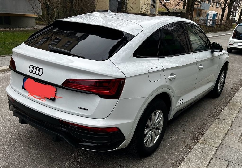 Audi Q5 Sportback 40 TDI quattro S line — photo 2