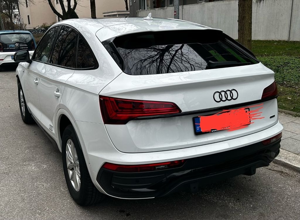 Audi Q5 Sportback 40 TDI quattro S line — photo 3