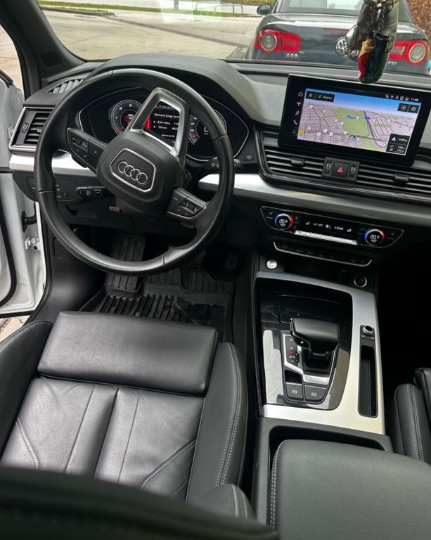 Audi Q5 Sportback 40 TDI quattro S line — photo 14