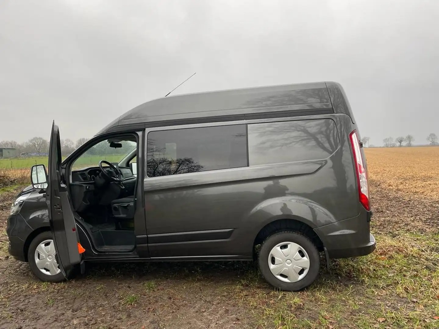 Ford Transit Custom 320 TDCi L1H2 FWD Automatic Trend — photo 4