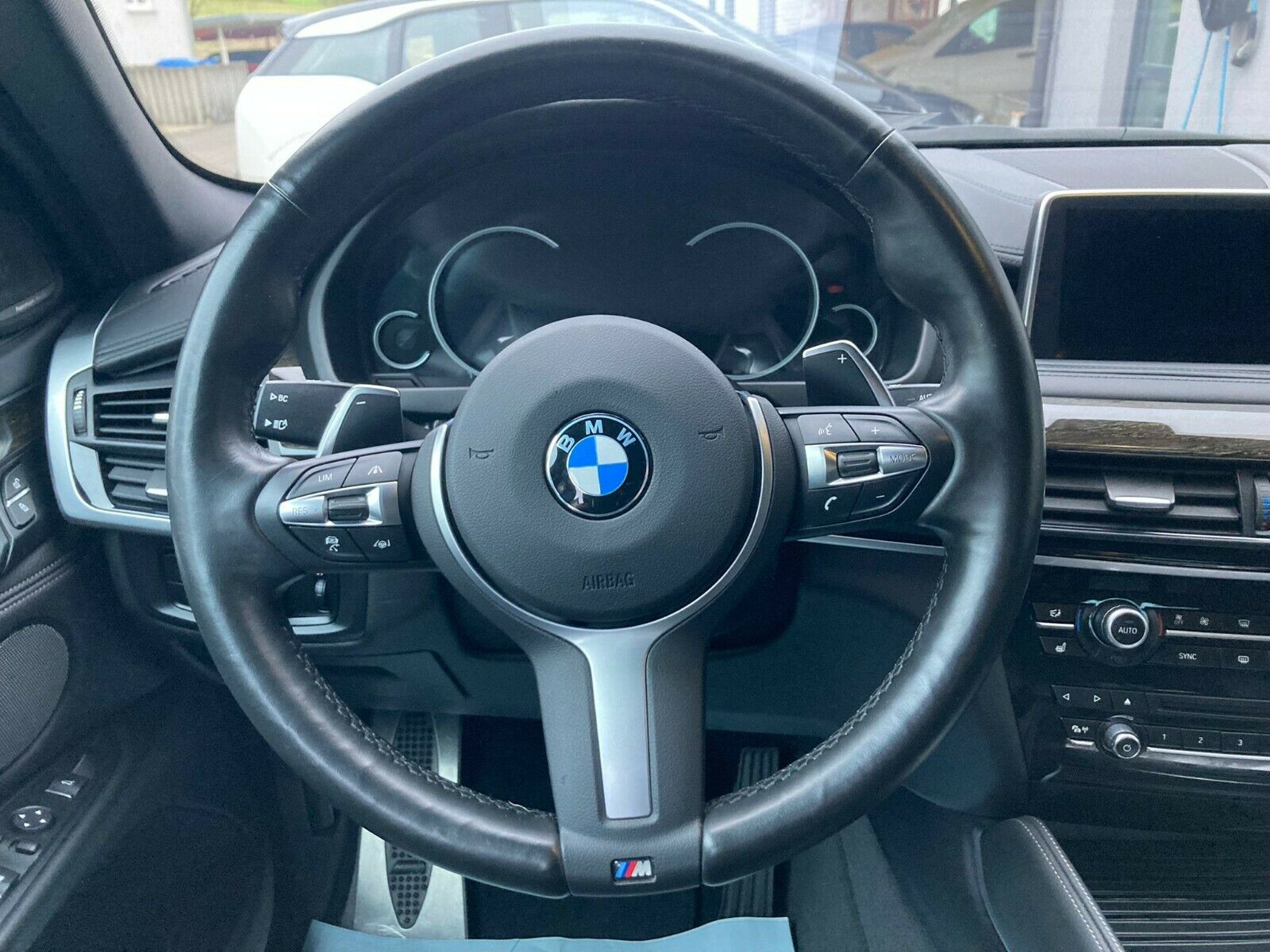 BMW 335d xDrive *M-Sport* Steptronic — fotografie 7