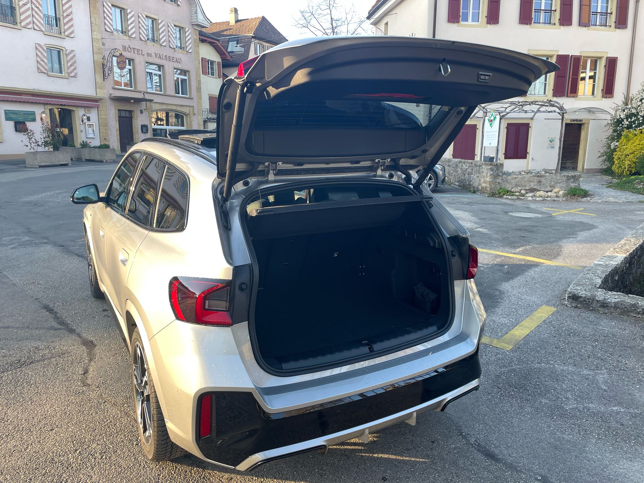 BMW X1 xDrive 30e M Sport Pro — photo 8