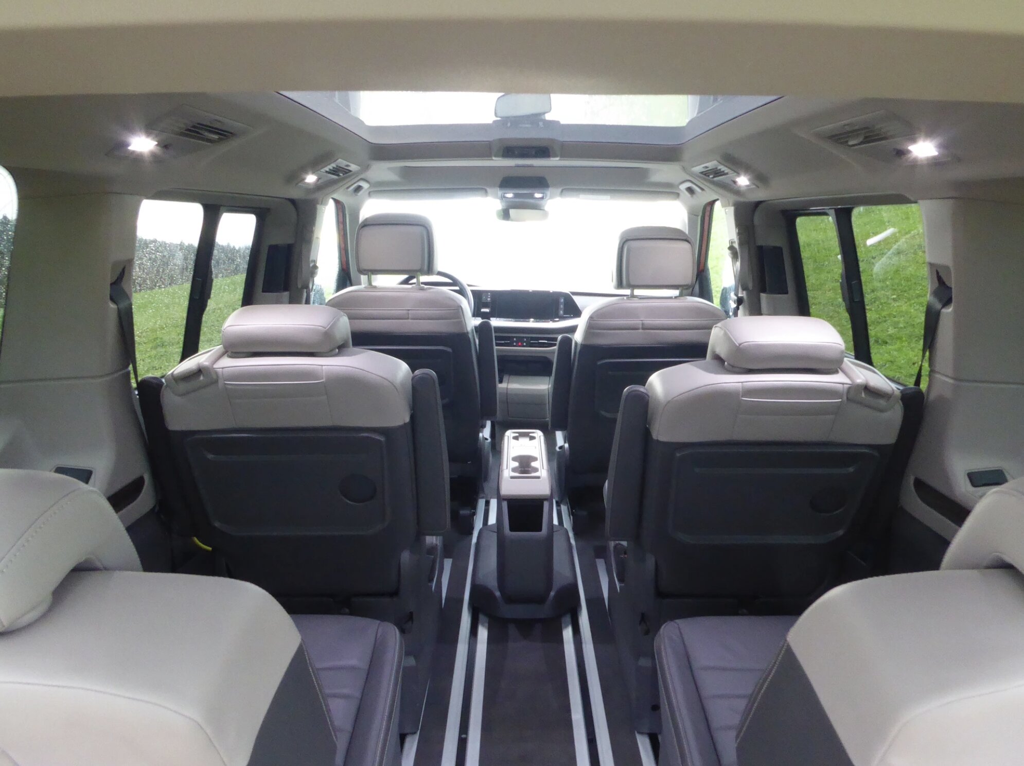 VW Multivan 1.4 eHybrid Style DSG — photo 9