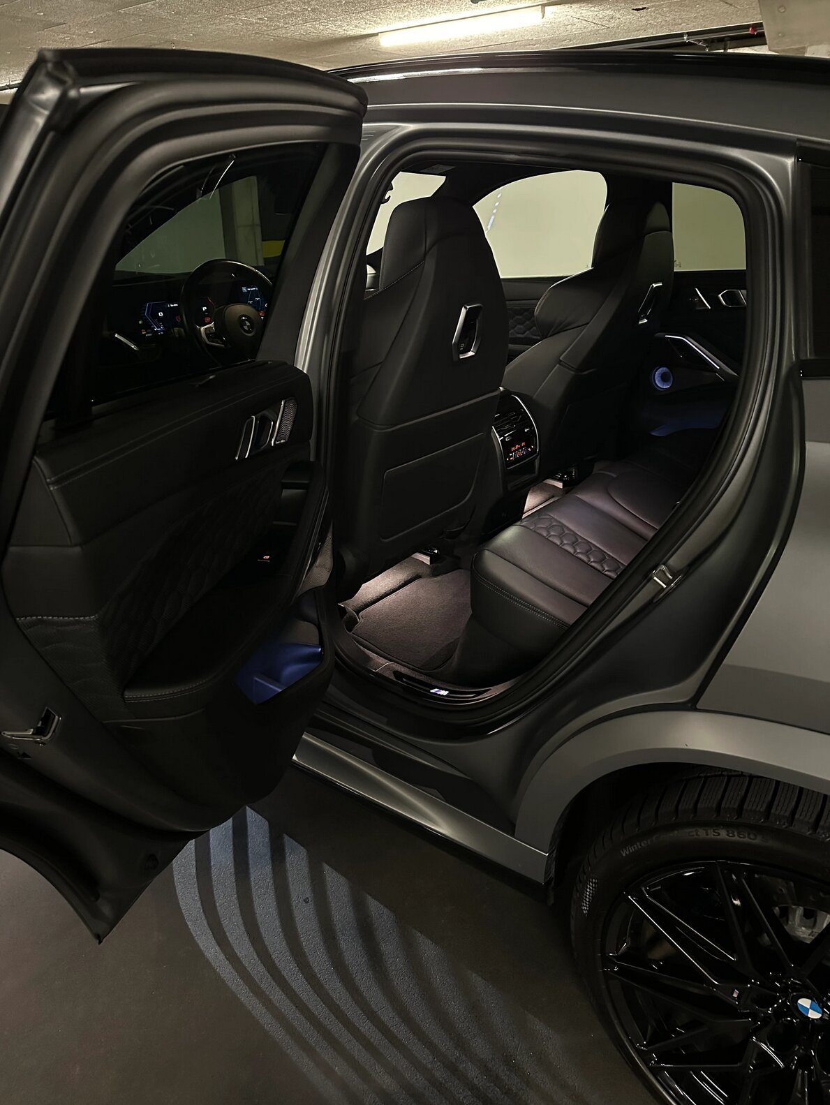 BMW X6M Steptronic M Competition — photo 9