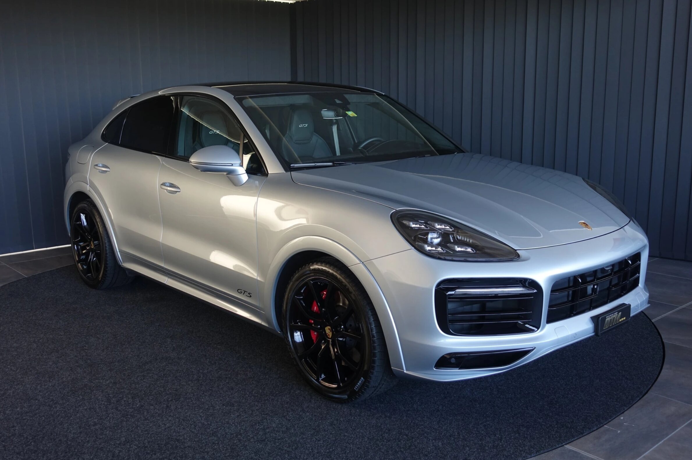 PORSCHE Cayenne GTS Coupé for sale Switzerland