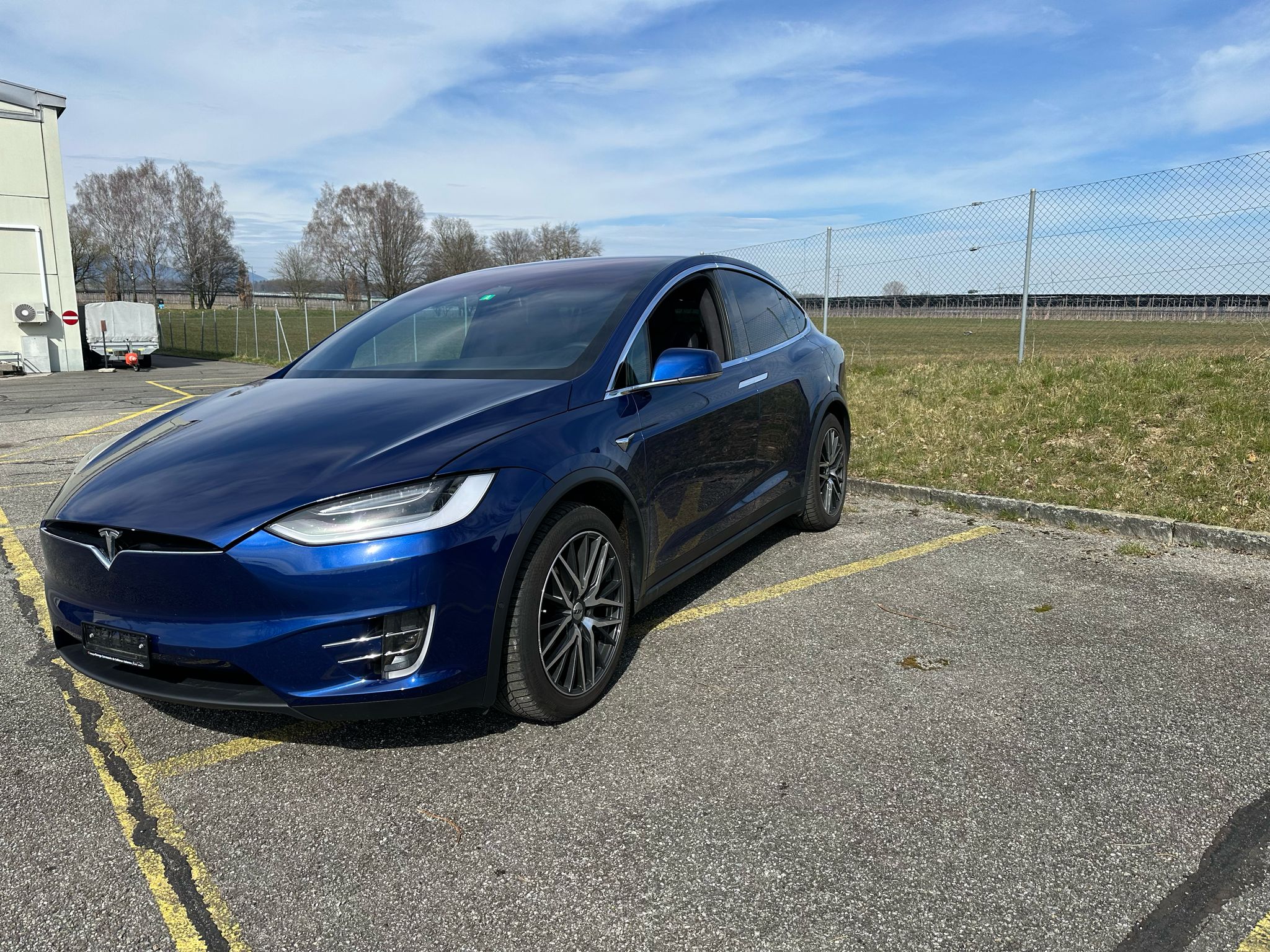 TESLA X Maximale-Reichweite — photo 3