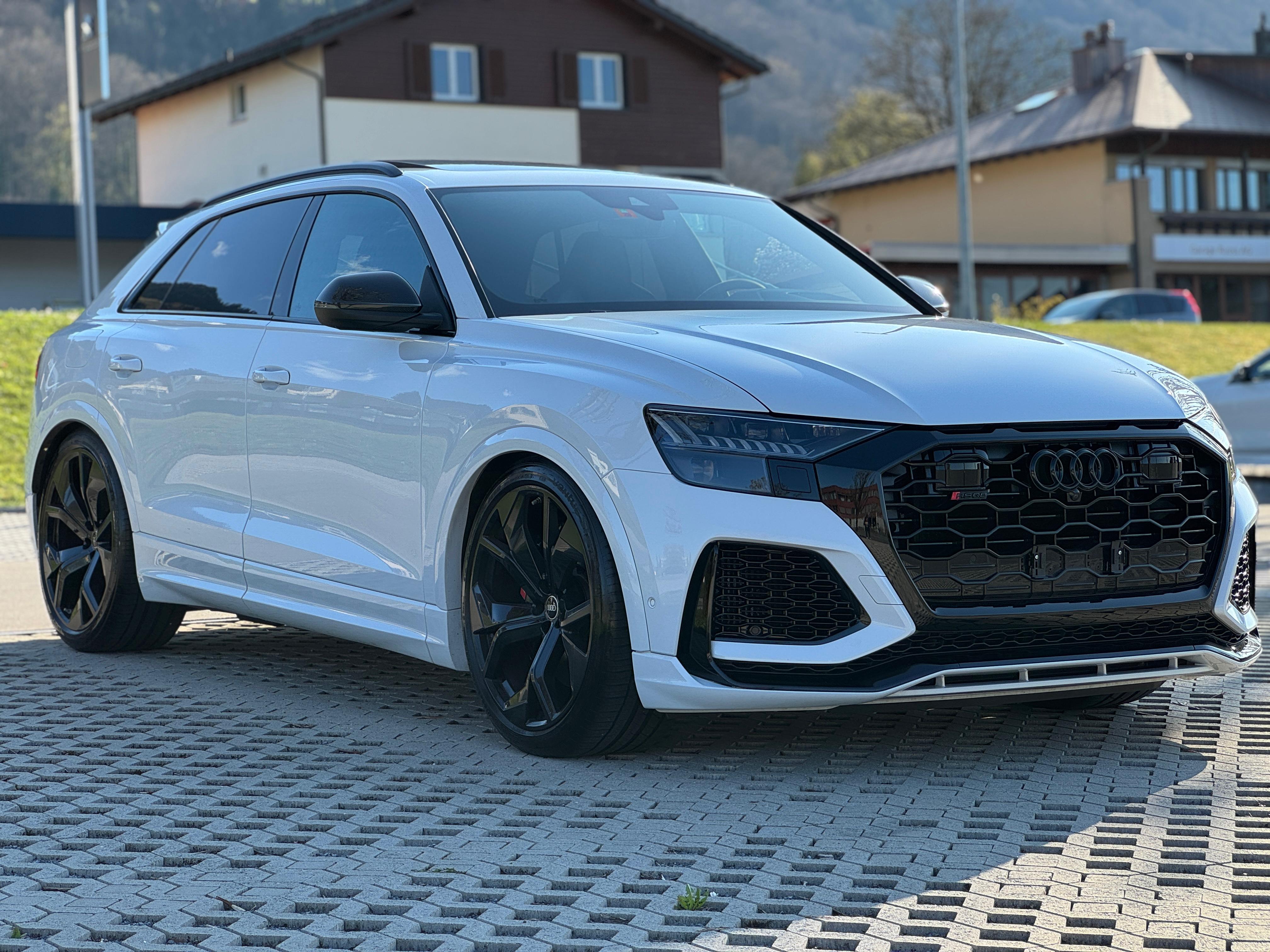 AUDI RSQ8 quattro tiptronic — photo 3