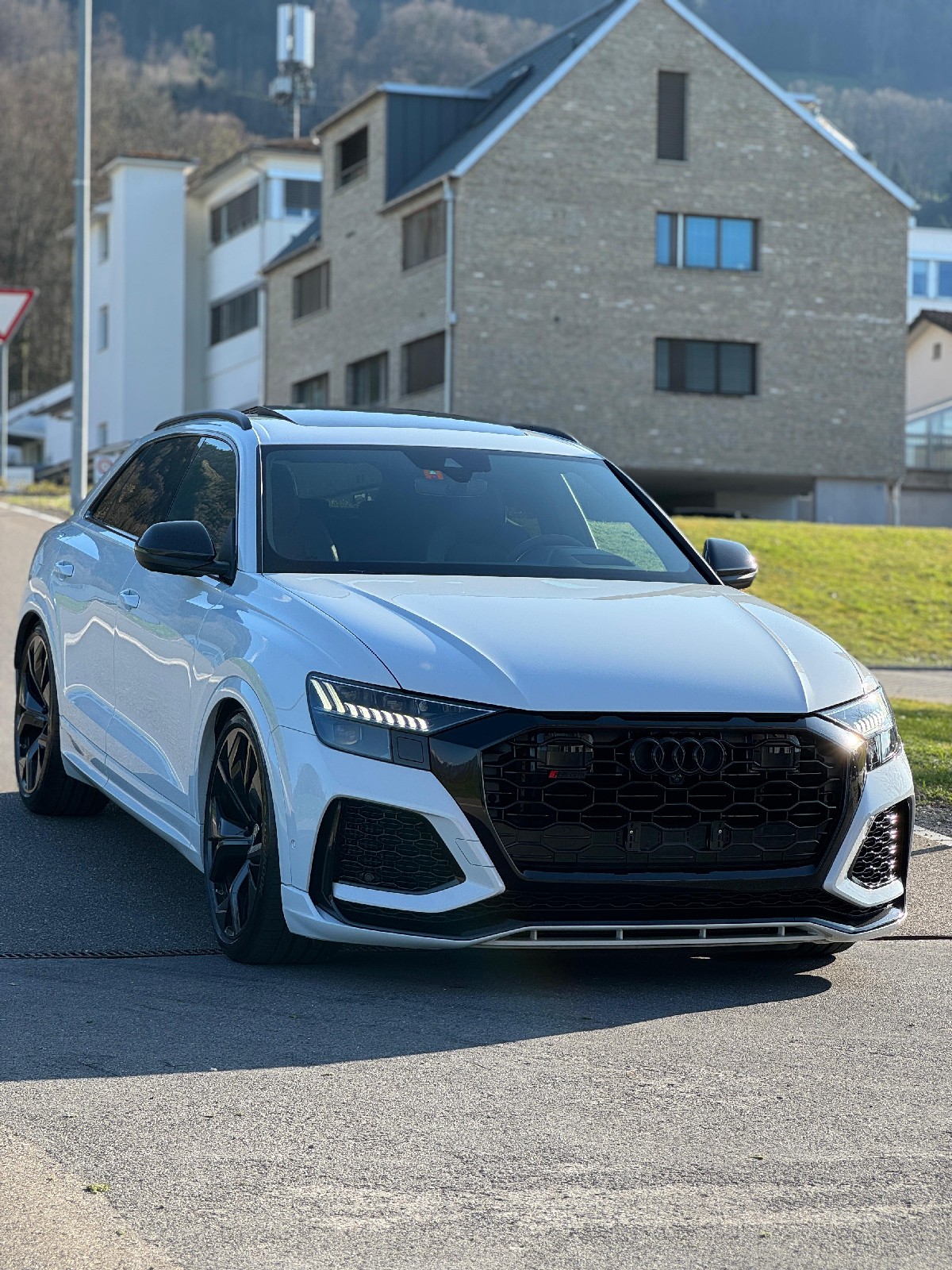 AUDI RSQ8 quattro tiptronic — photo 4