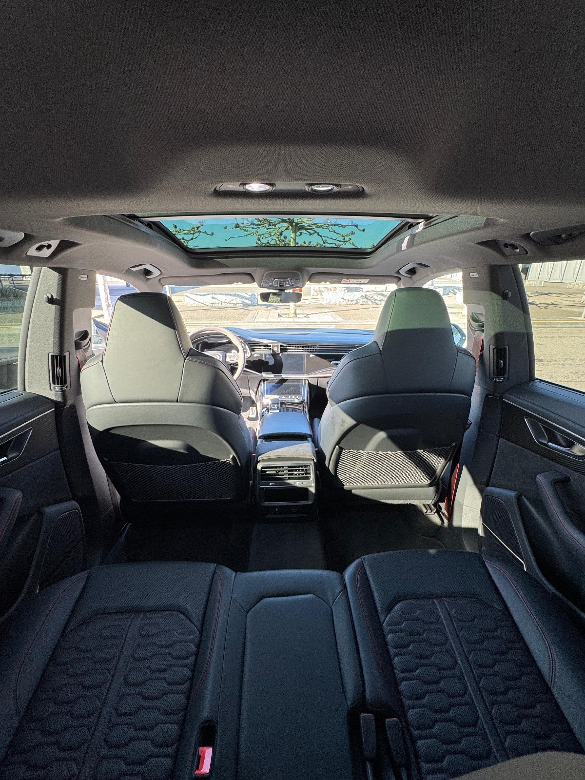 AUDI RSQ8 quattro tiptronic — photo 8