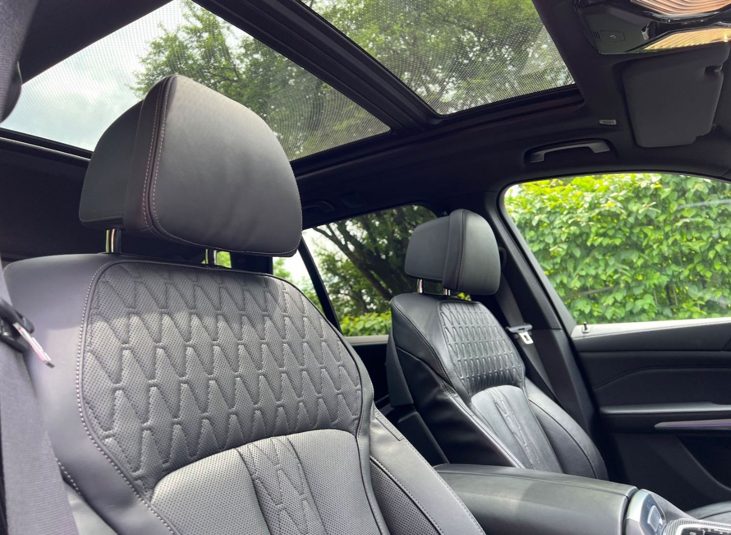 BMW X5 M50d Individual Sky Lounge Black-Paket Laser — photo 8