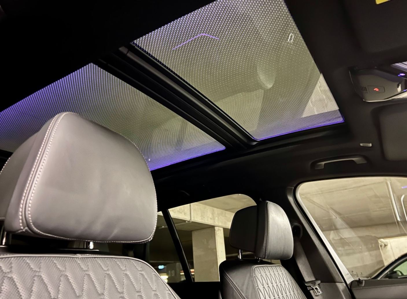 BMW X5 M50d Individual Sky Lounge Black-Paket Laser — photo 10