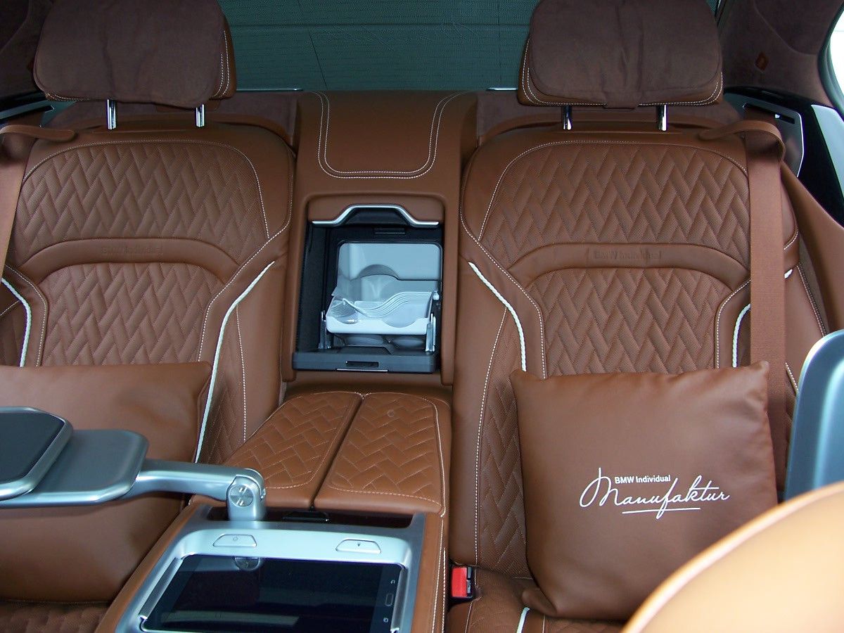 BMW M760Li xDrive 3xTV/B&W/Sky/Lounge — photo 7