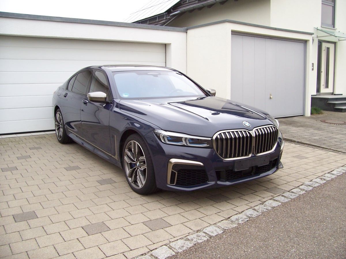 BMW M760Li xDrive 3xTV/B&W/Sky/Lounge — photo 9