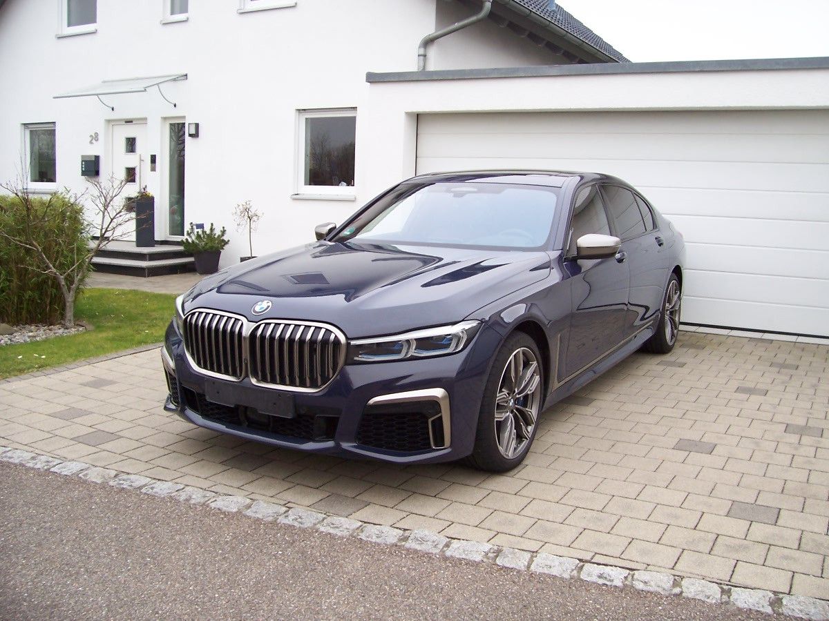 BMW M760Li xDrive 3xTV/B&W/Sky/Lounge for sale Switzerland