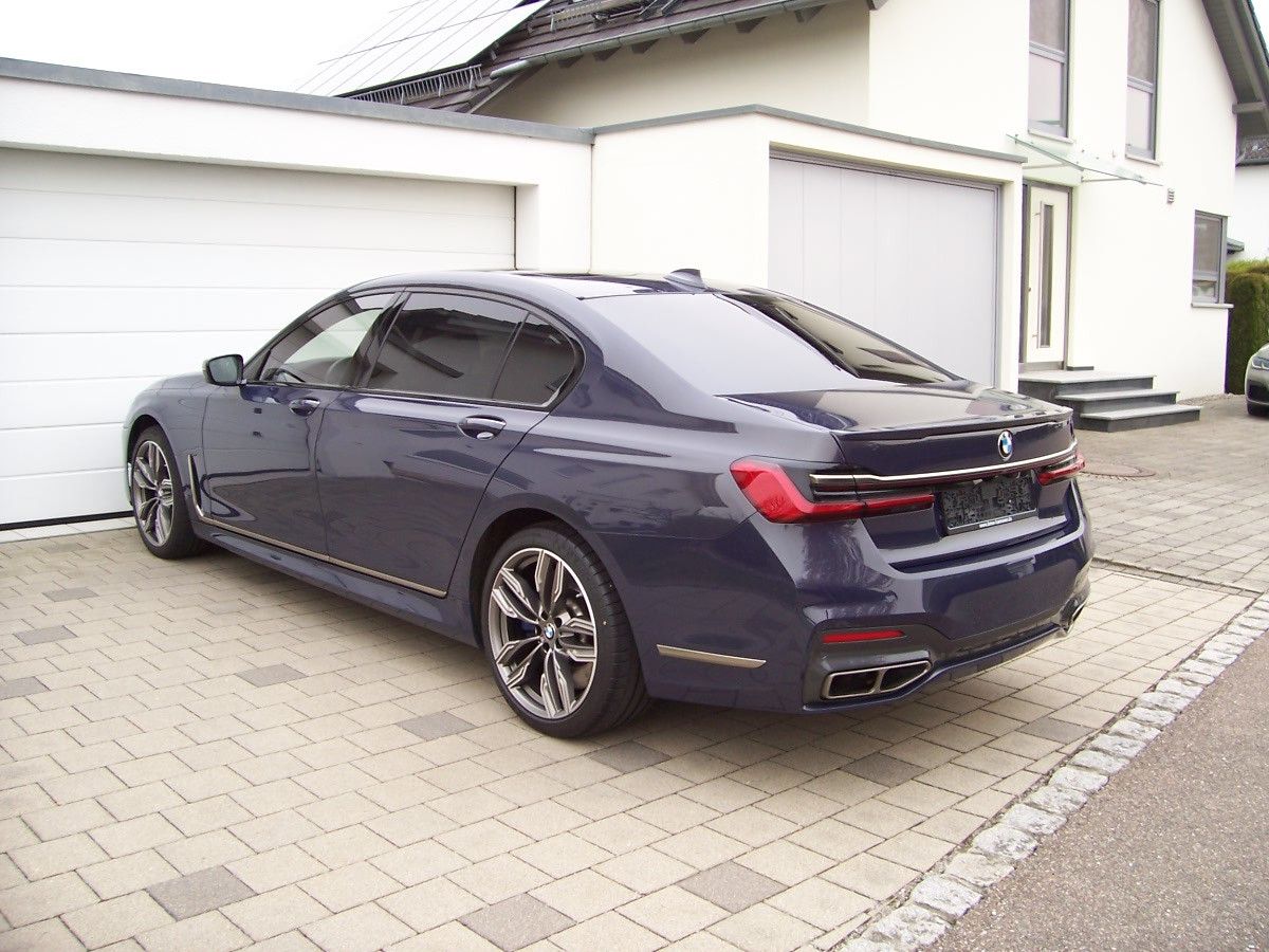 BMW M760Li xDrive 3xTV/B&W/Sky/Lounge — photo 12