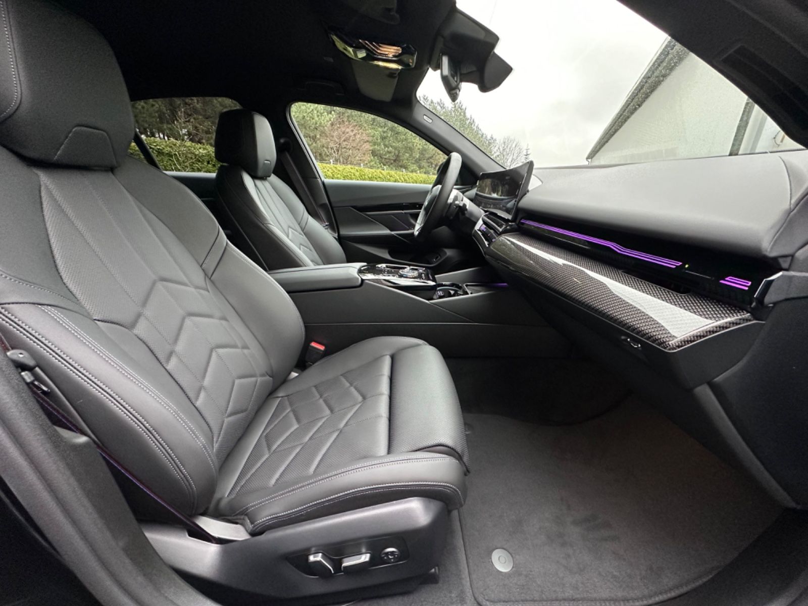 BMW 520i — photo 5