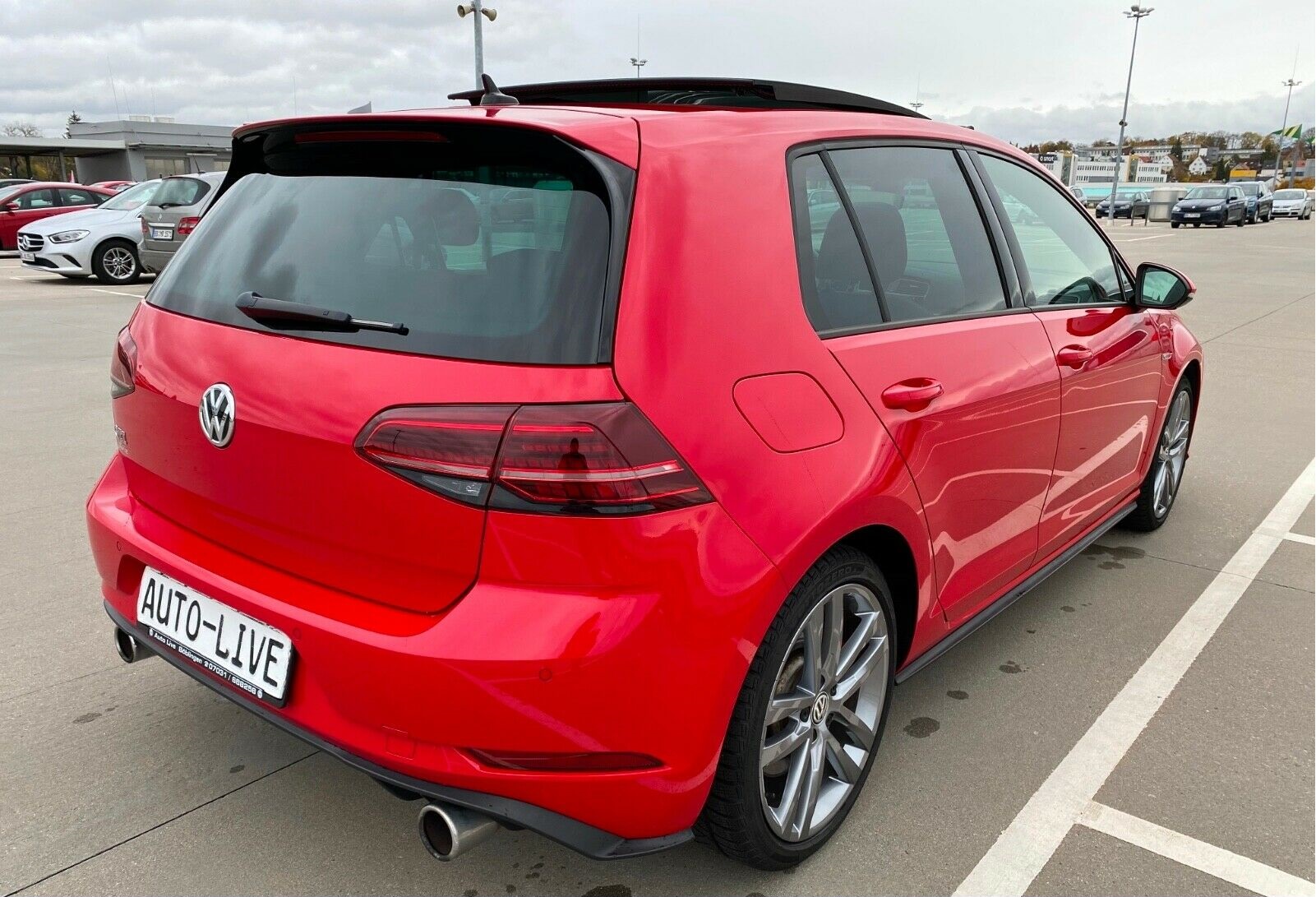 Volkswagen Golf GTI — photo 5