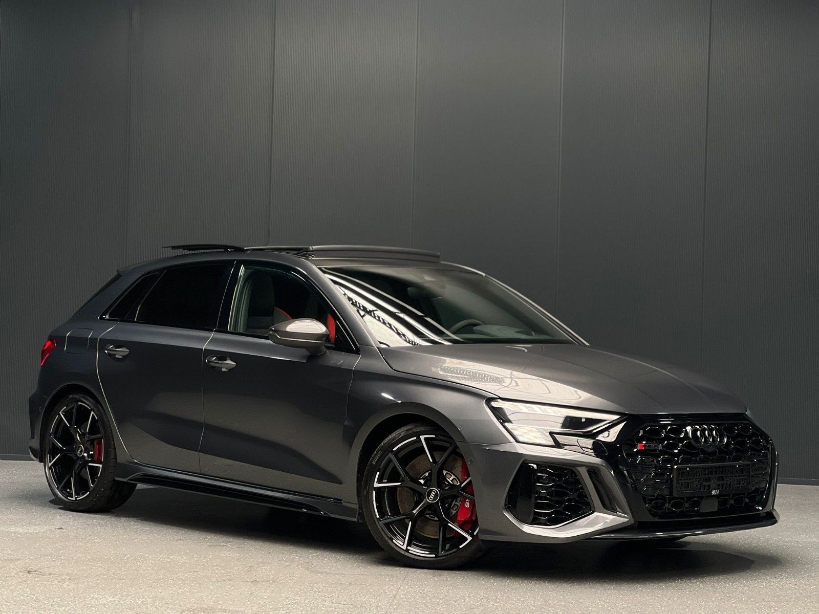 Audi RS3 2.5 TFSI quattro — photo 7