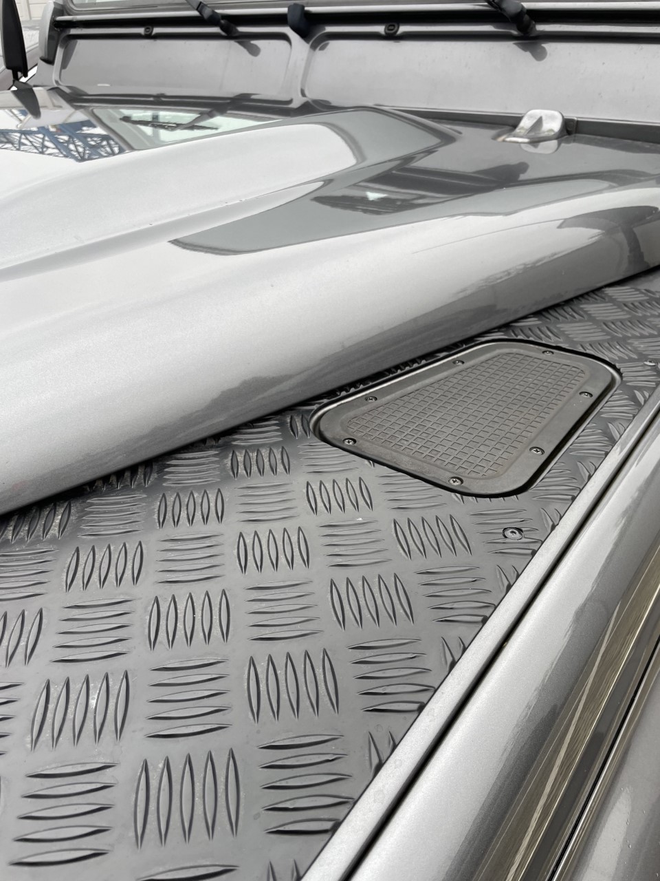 Land Rover Defender 110 DPF Station Wagon LXV — fotografie 17