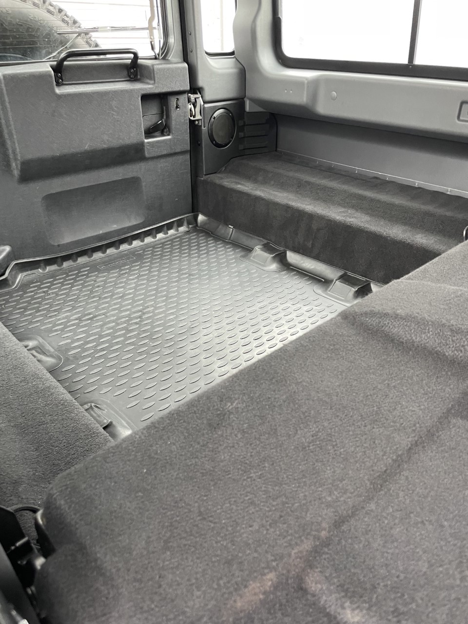 Land Rover Defender 110 DPF Station Wagon LXV — fotografie 19