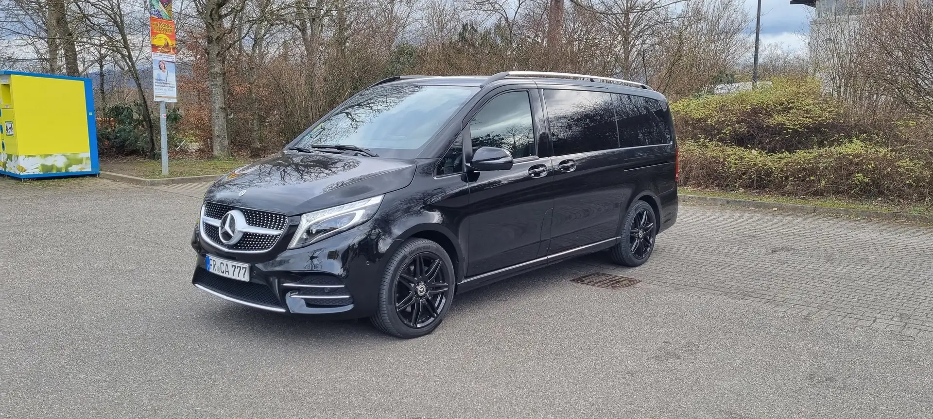 Mercedes-Benz V 300d Compact 4MATIC 9G-TRONIC Edition — fotografie 2