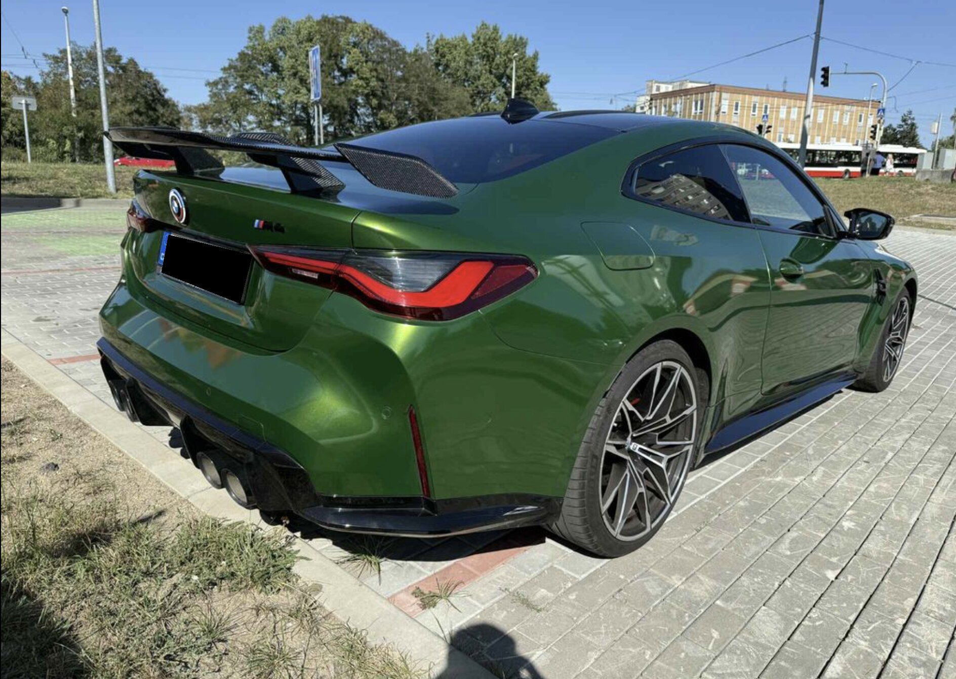 Bmw M4 Competition Xdrive Carbon — fotografie 9