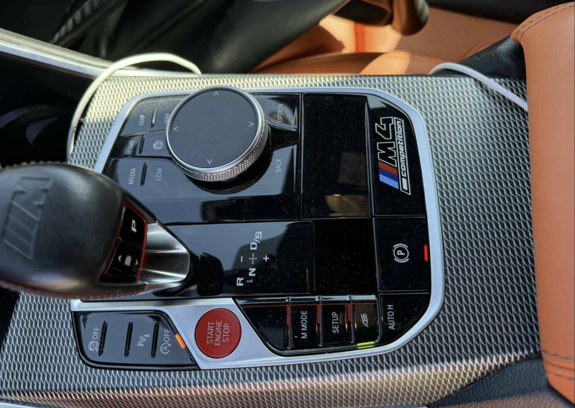Bmw M4 Competition Xdrive Carbon — fotografie 16