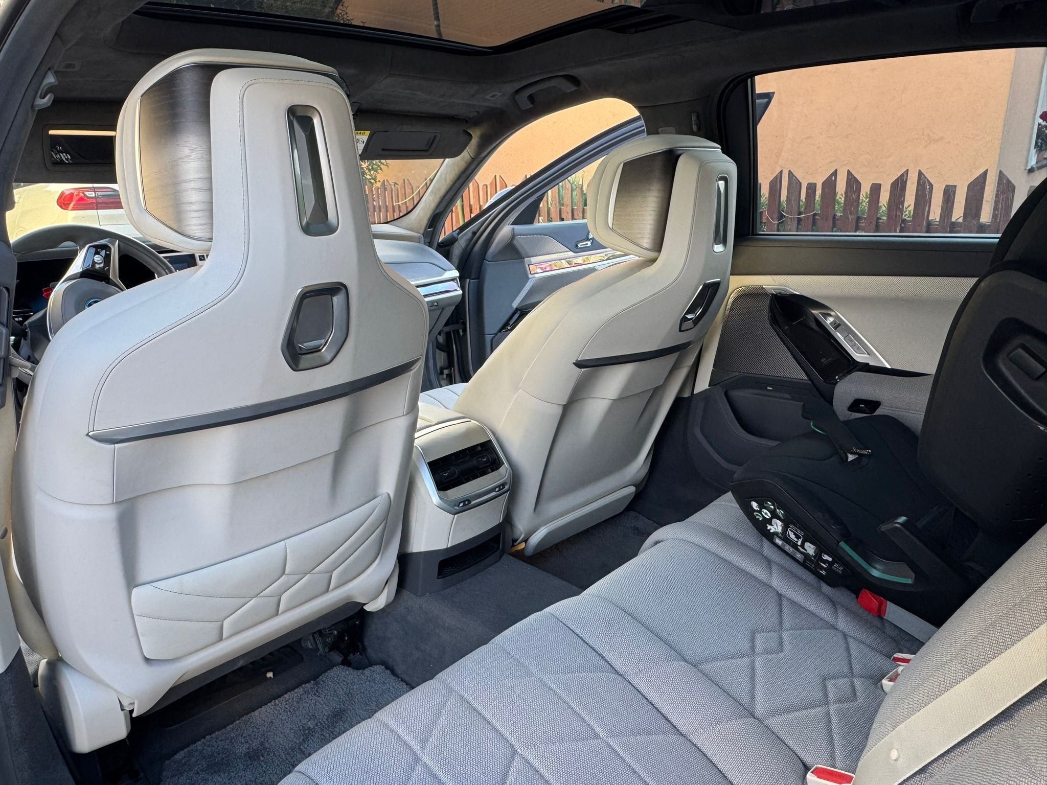 Bmw i7 xDrive — fotografie 16