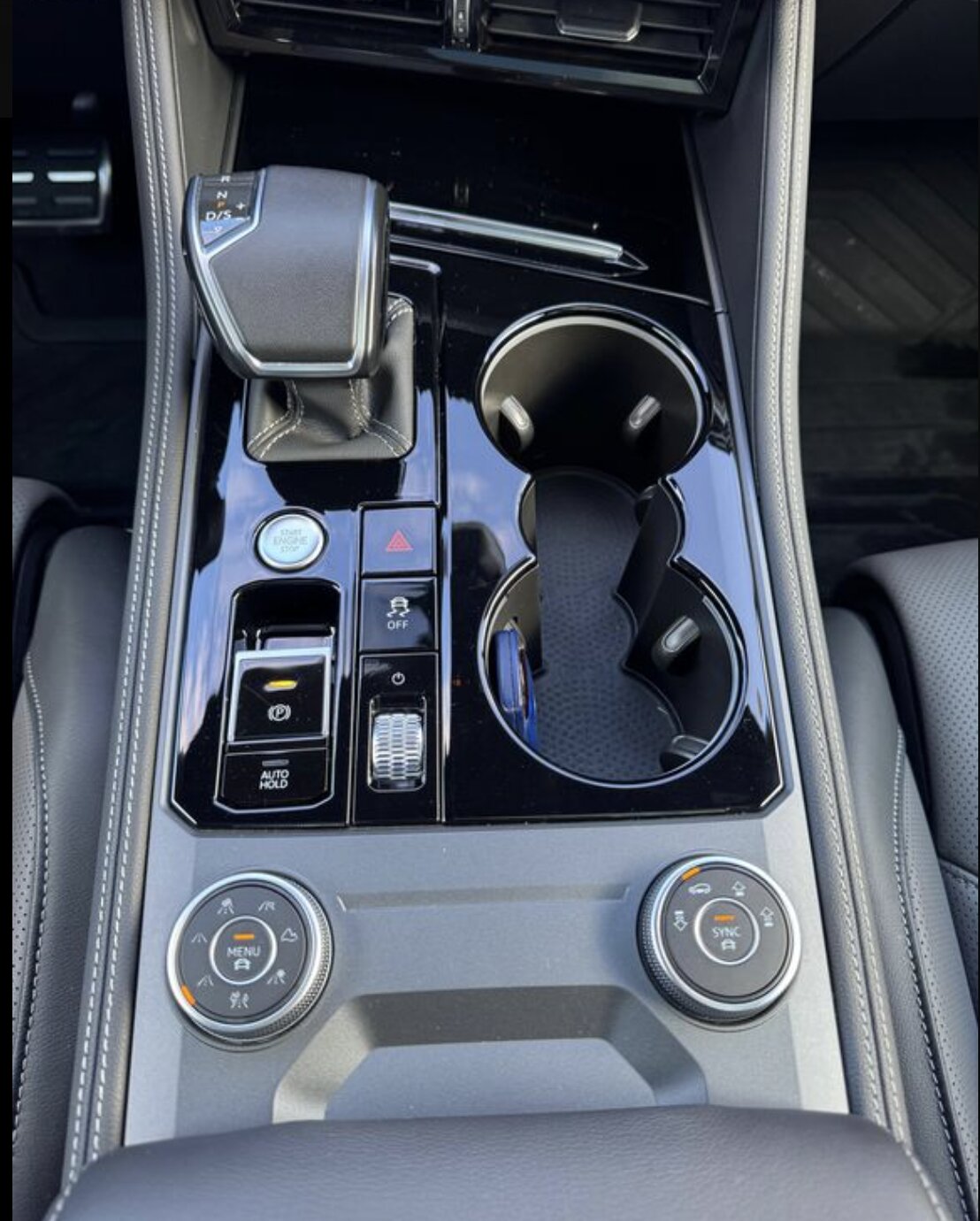 Volkswagen Touareg 3.0 d — fotografie 10