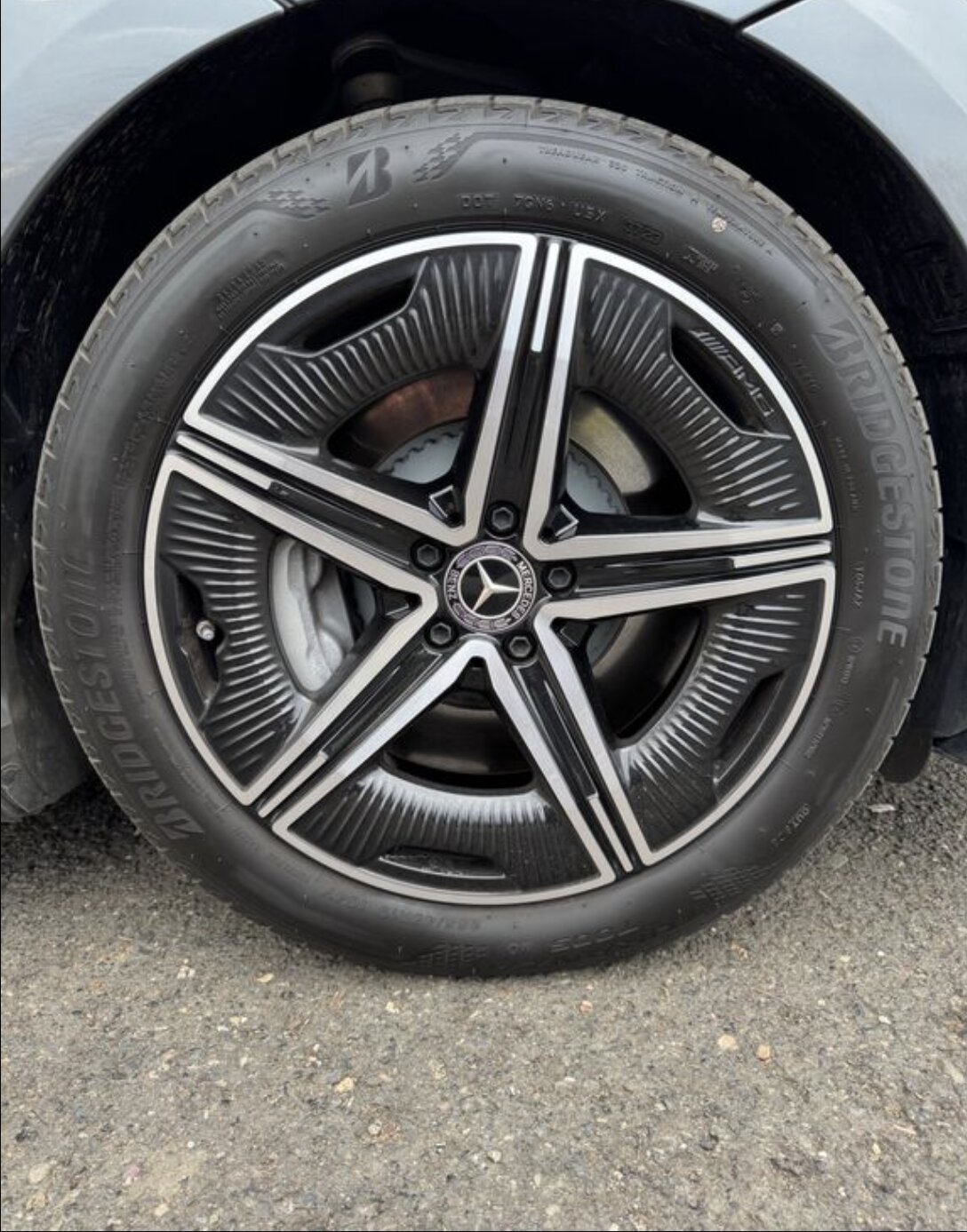 Mercedes-Benz EQE 300 AMG — fotografie 7