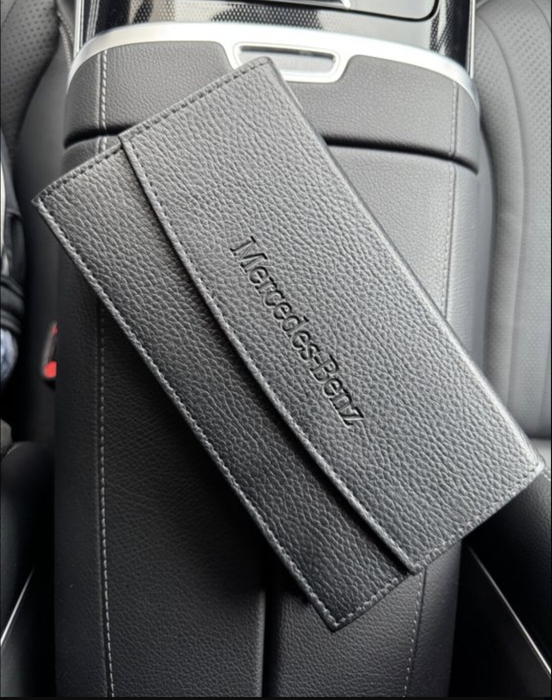 Mercedes-Benz EQE 300 AMG — fotografie 13