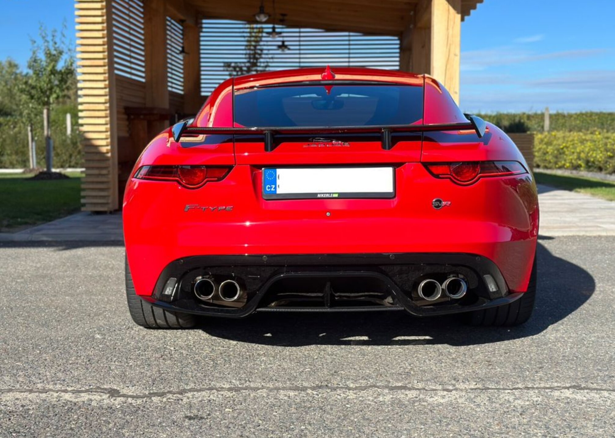 2019 Jaguar F-Type SVR 5.0 — fotografie 7