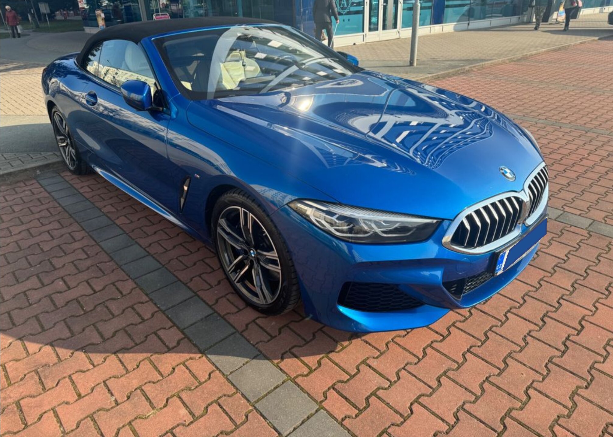 BMW 840d Xdrive Cabrio — fotografie 3