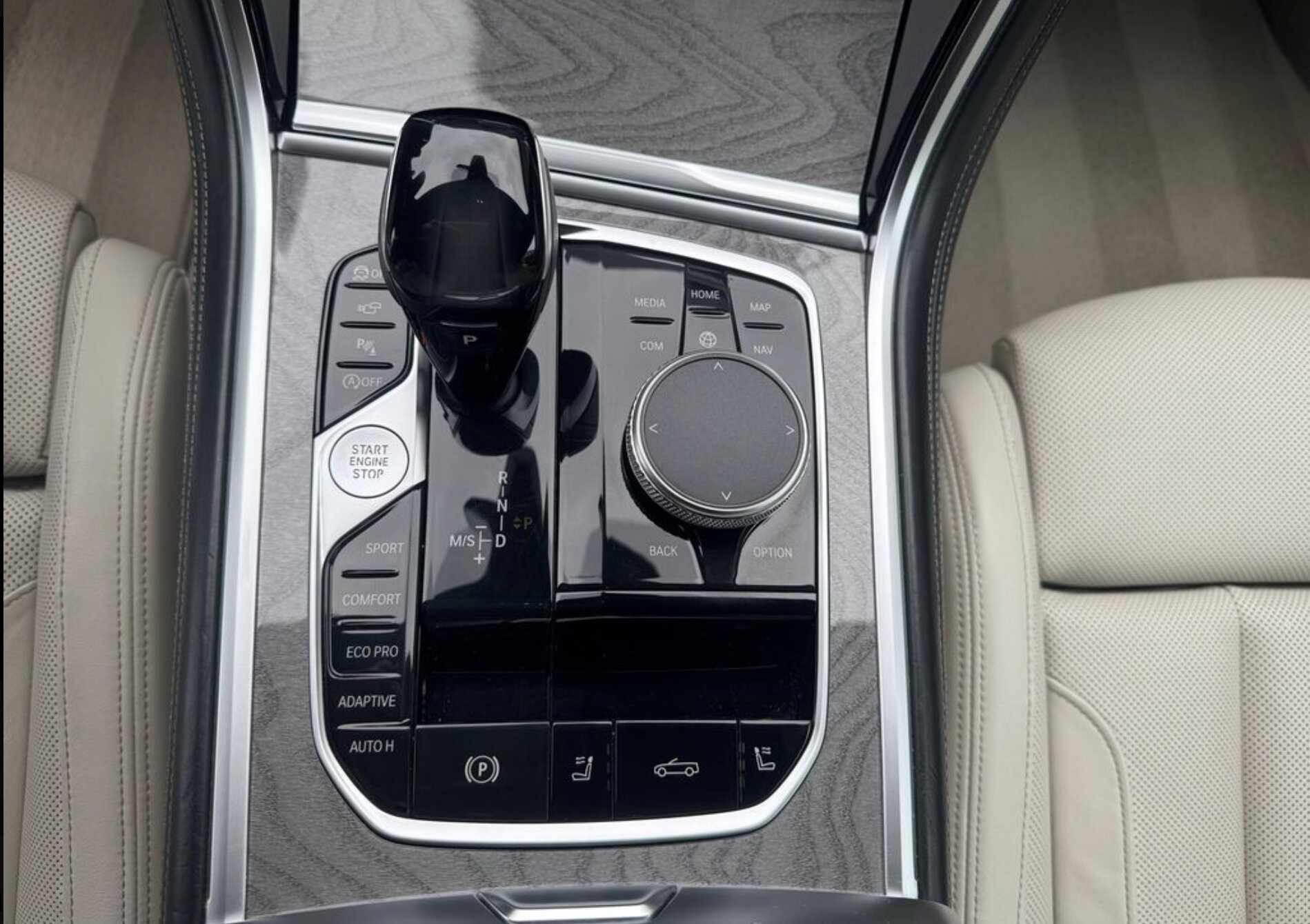 BMW 840d Xdrive Cabrio — fotografie 14