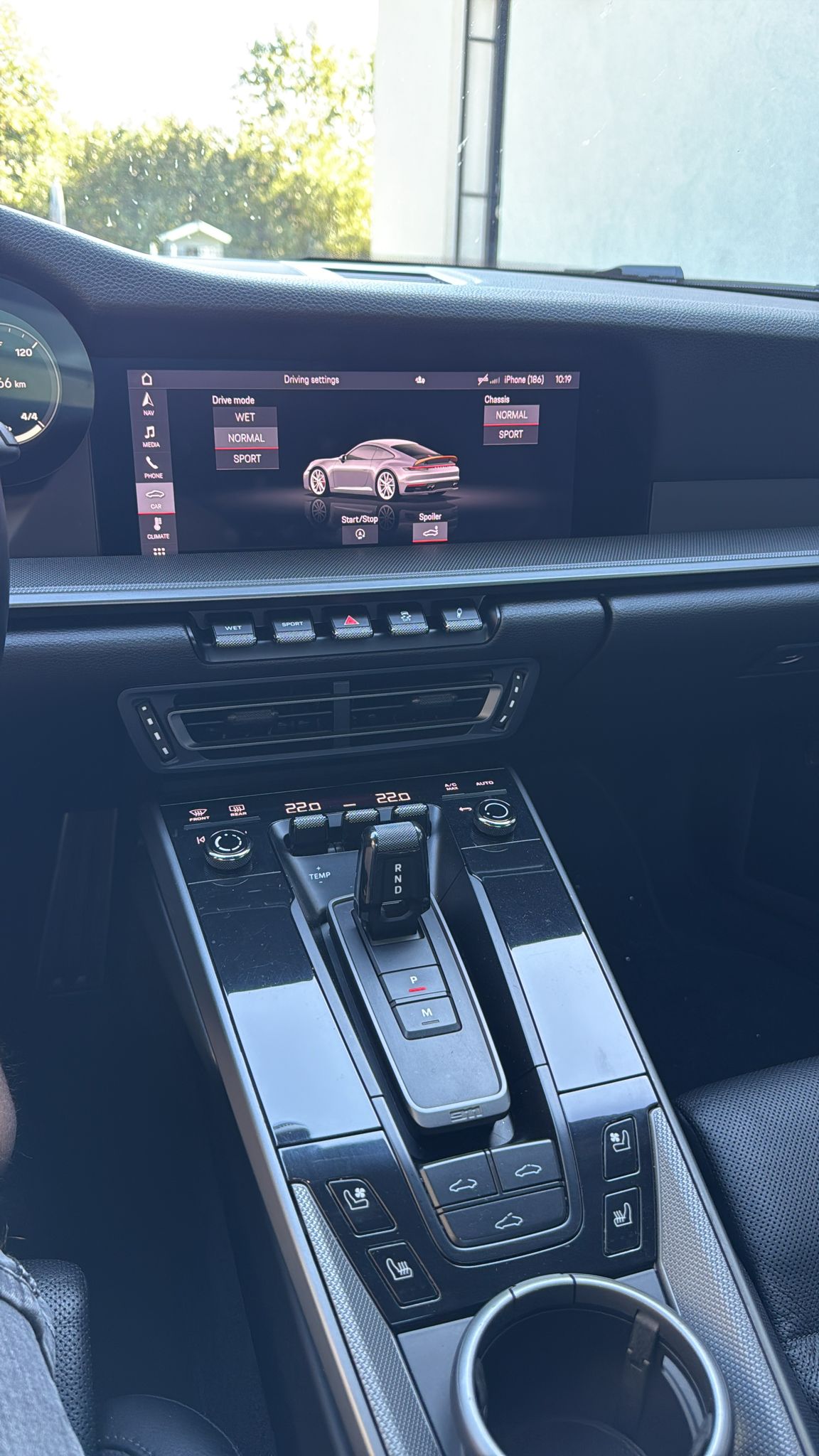 Porsche 911 Carrera 4 — zdjęcie 11