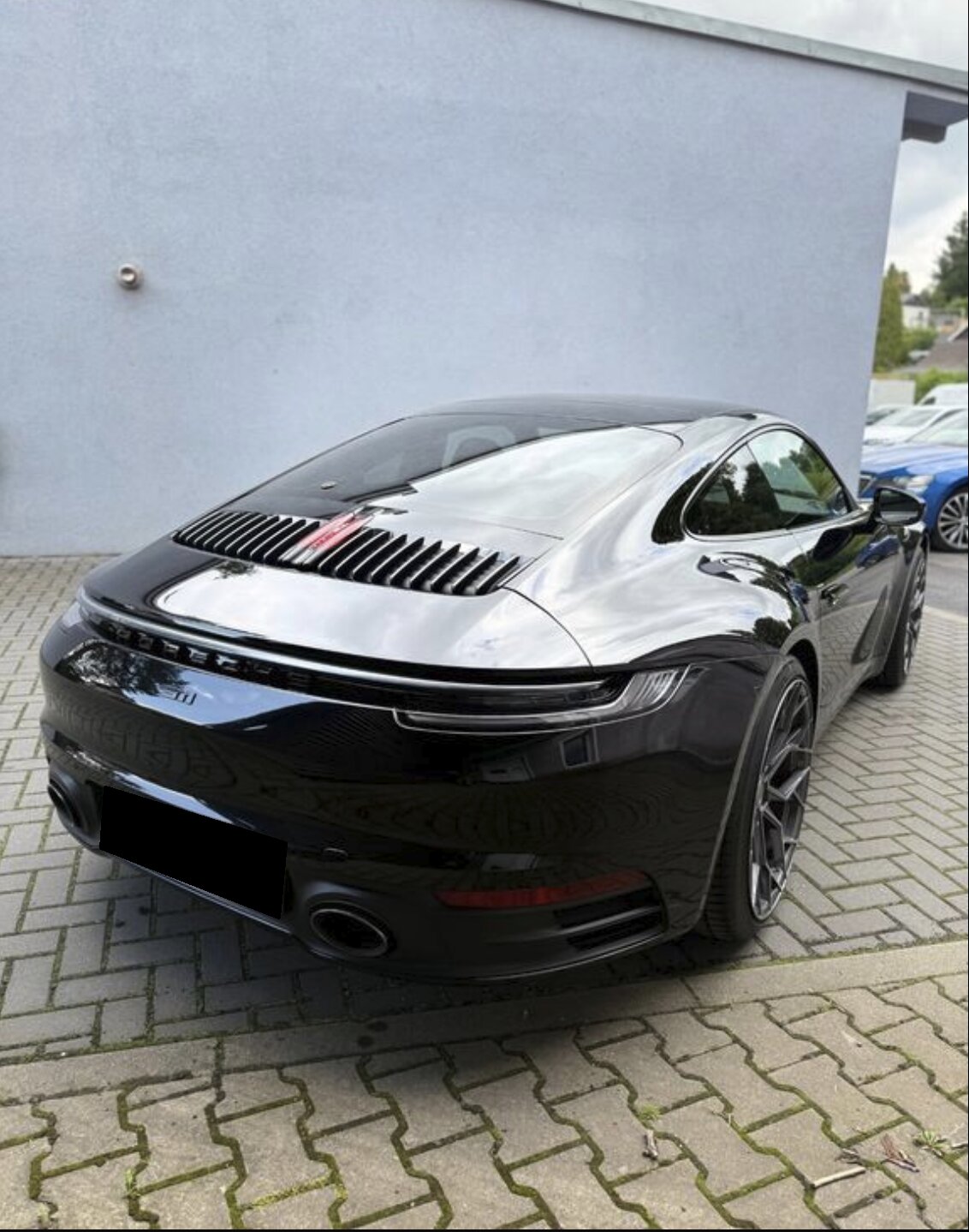 Porsche 911 Carrera 4 — zdjęcie 8