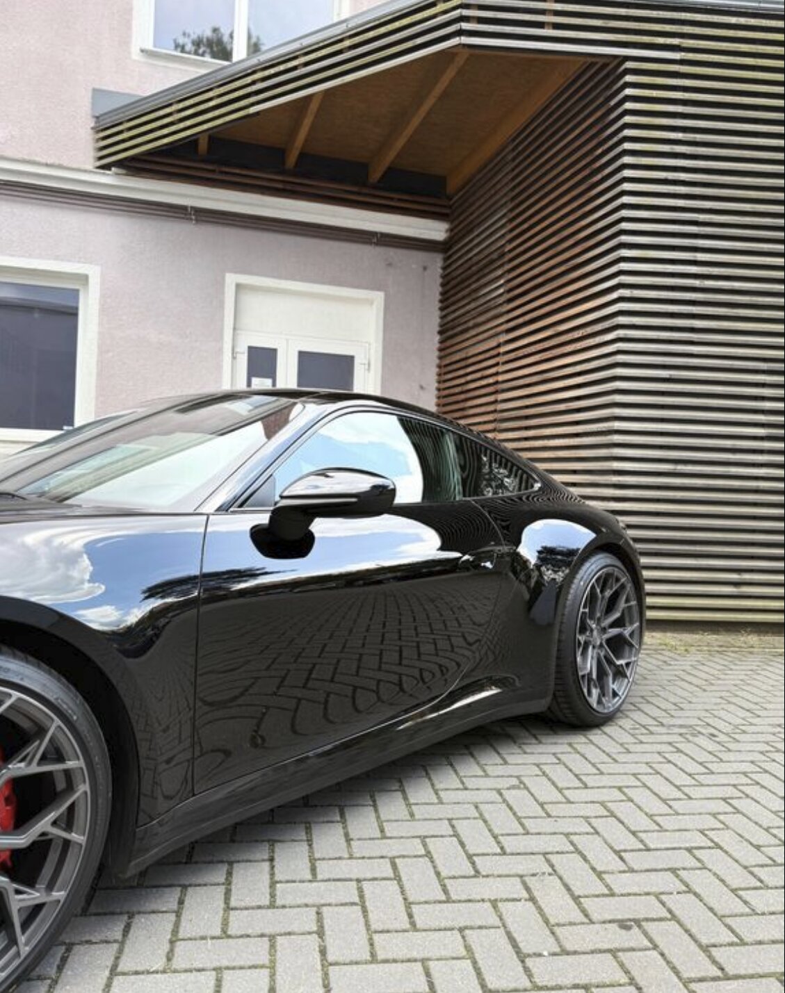 Porsche 911 Carrera 4 — zdjęcie 7