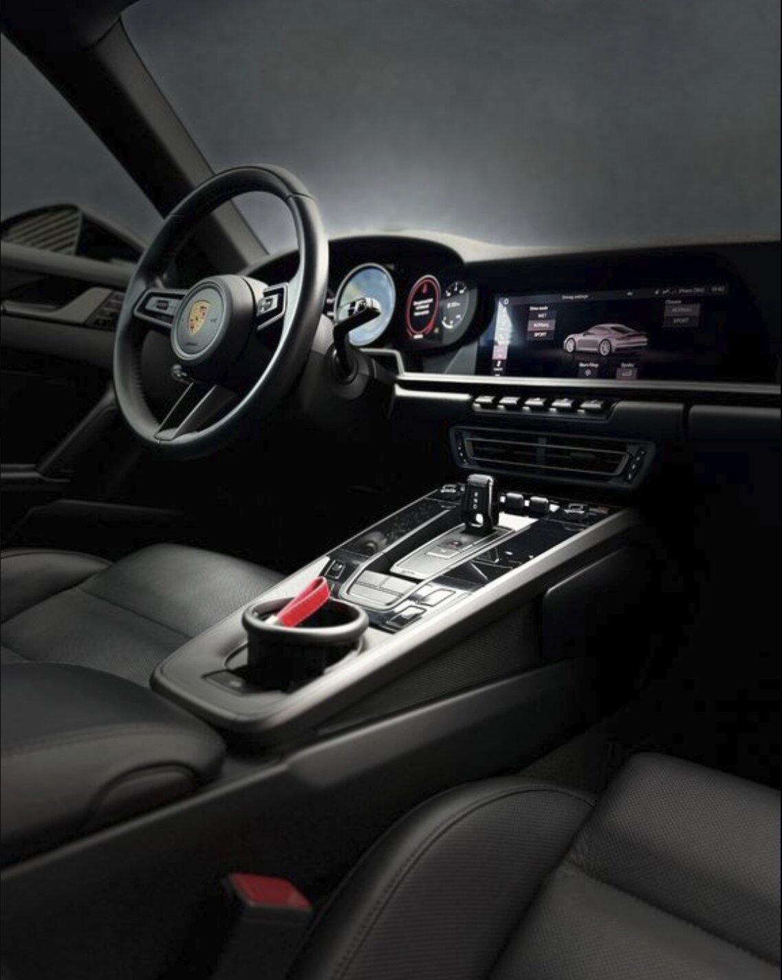 Porsche 911 Carrera 4 — zdjęcie 12