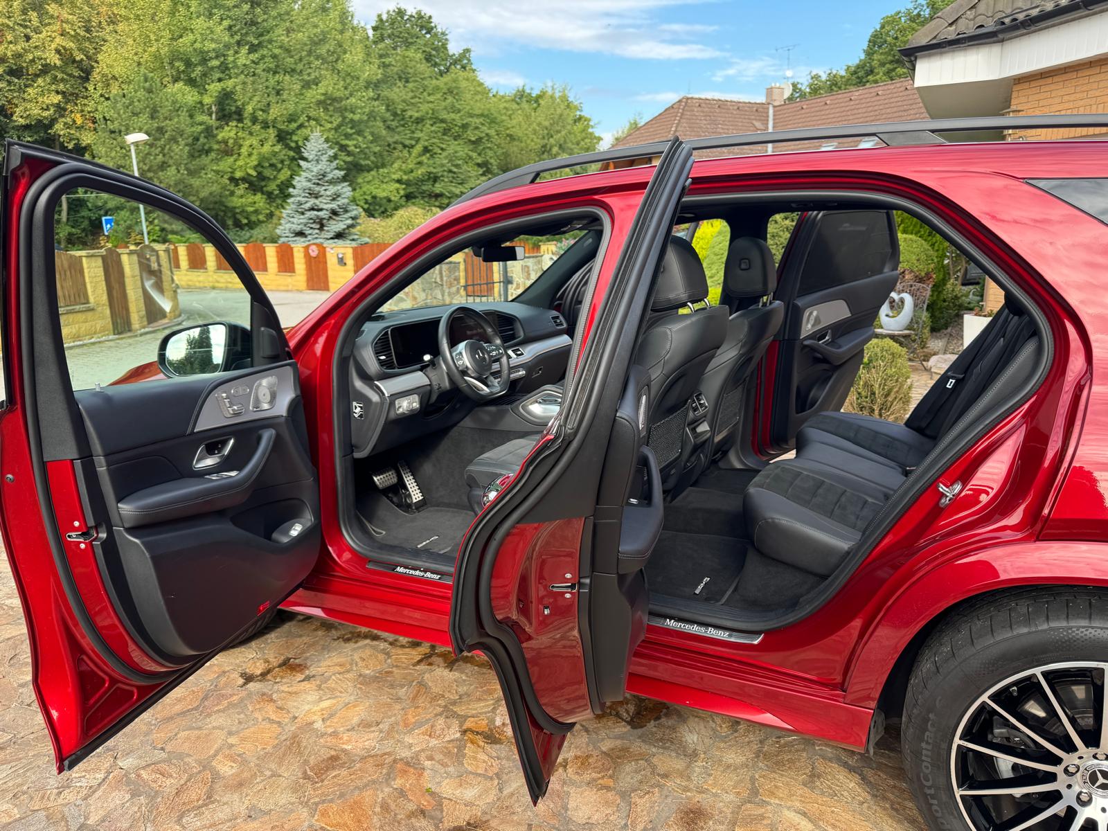 Mercedes-Benz GLE 400d AMG 4MATIC — fotografie 6