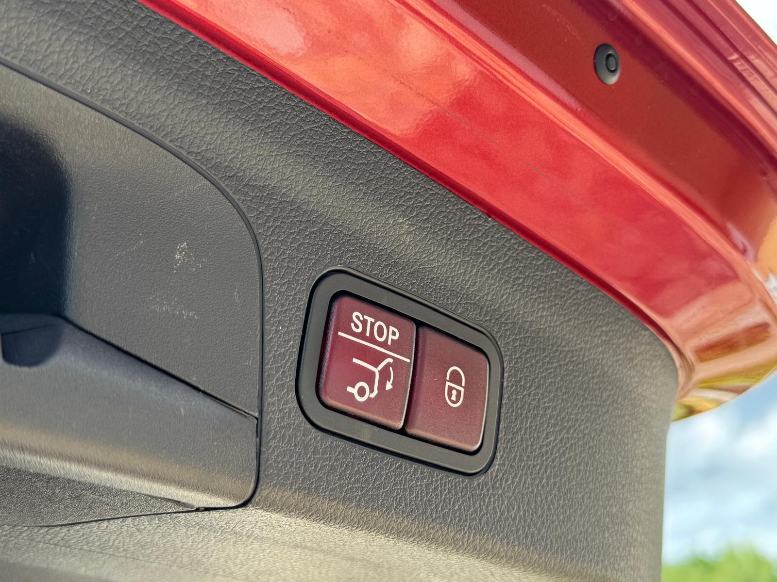 Mercedes-Benz GLE 400d AMG 4MATIC — fotografie 17