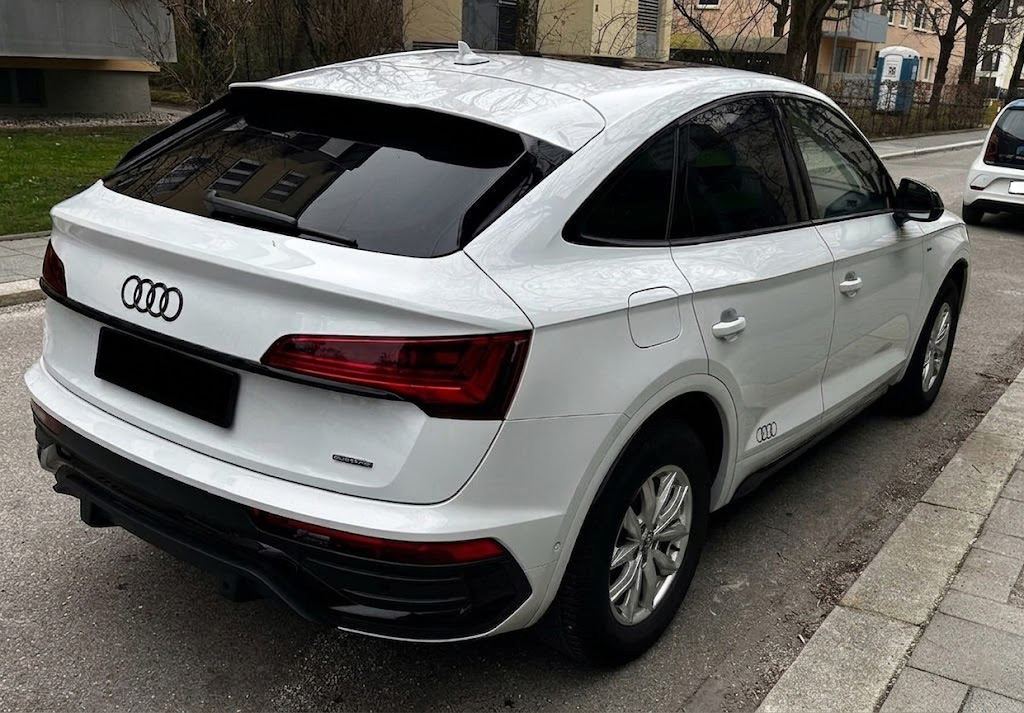 Audi Q5 Sportback 40 TDI quattro S line — fotografie 5