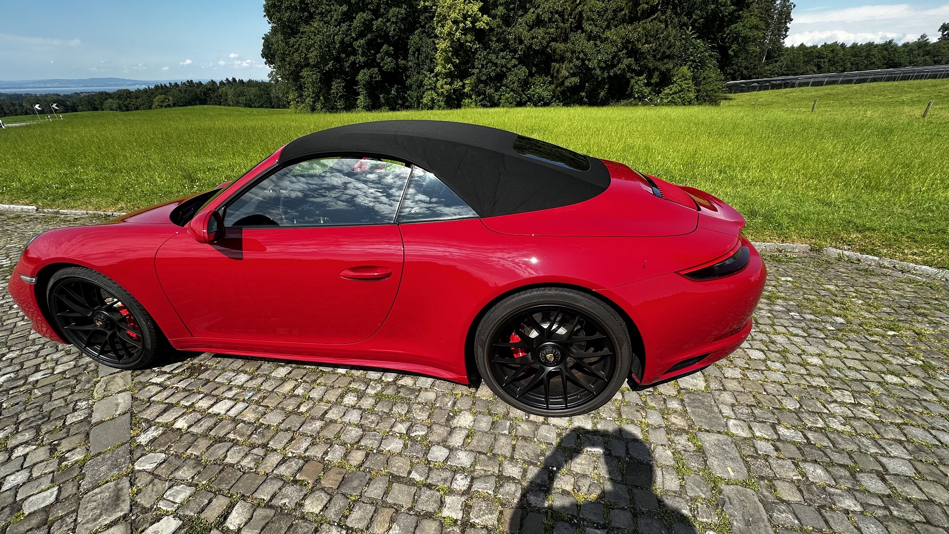 Porsche 911 Carrera 4 GTS Cabrio PDK — fotografie 6
