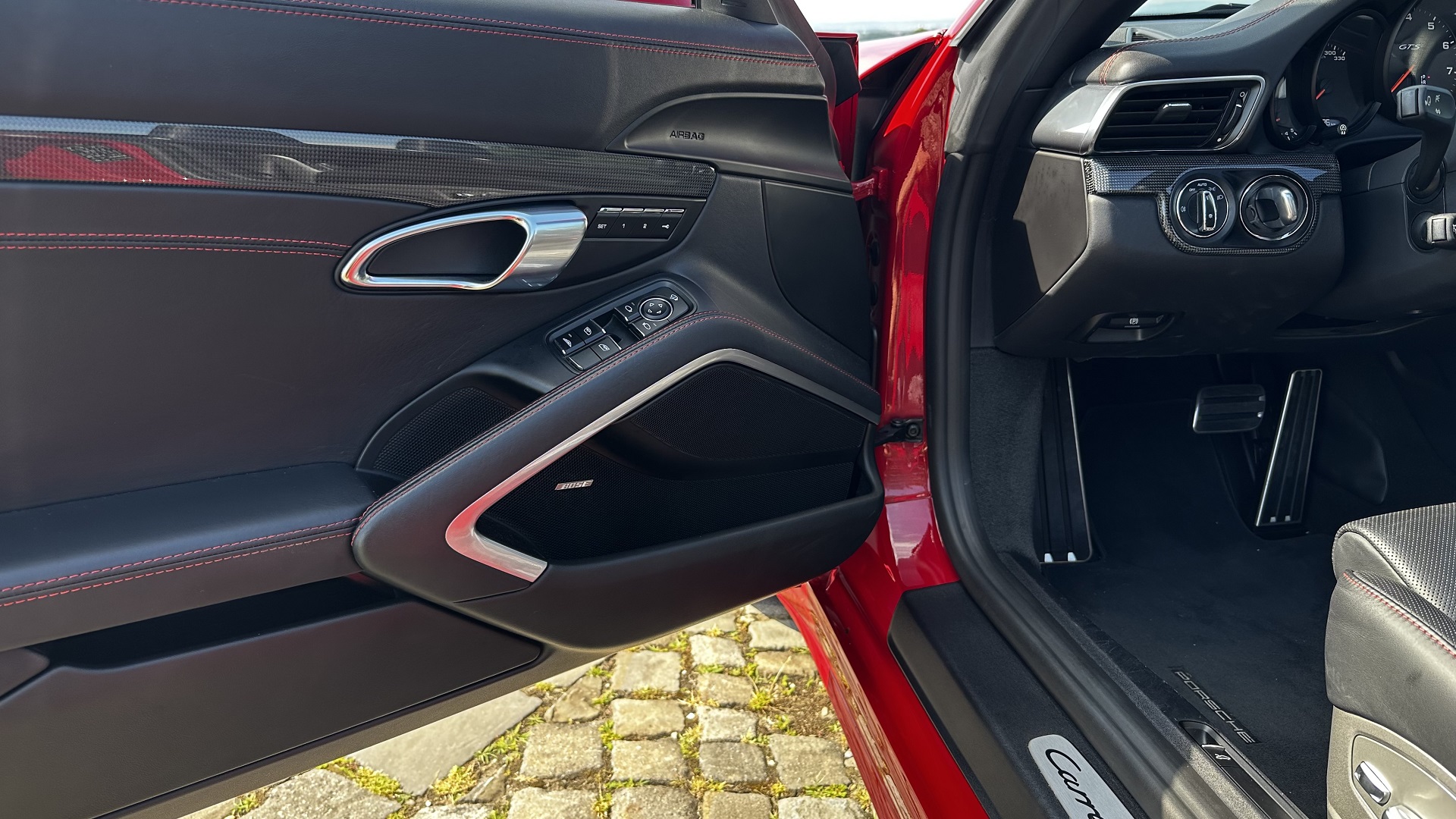 Porsche 911 Carrera 4 GTS Cabrio PDK — fotografie 18