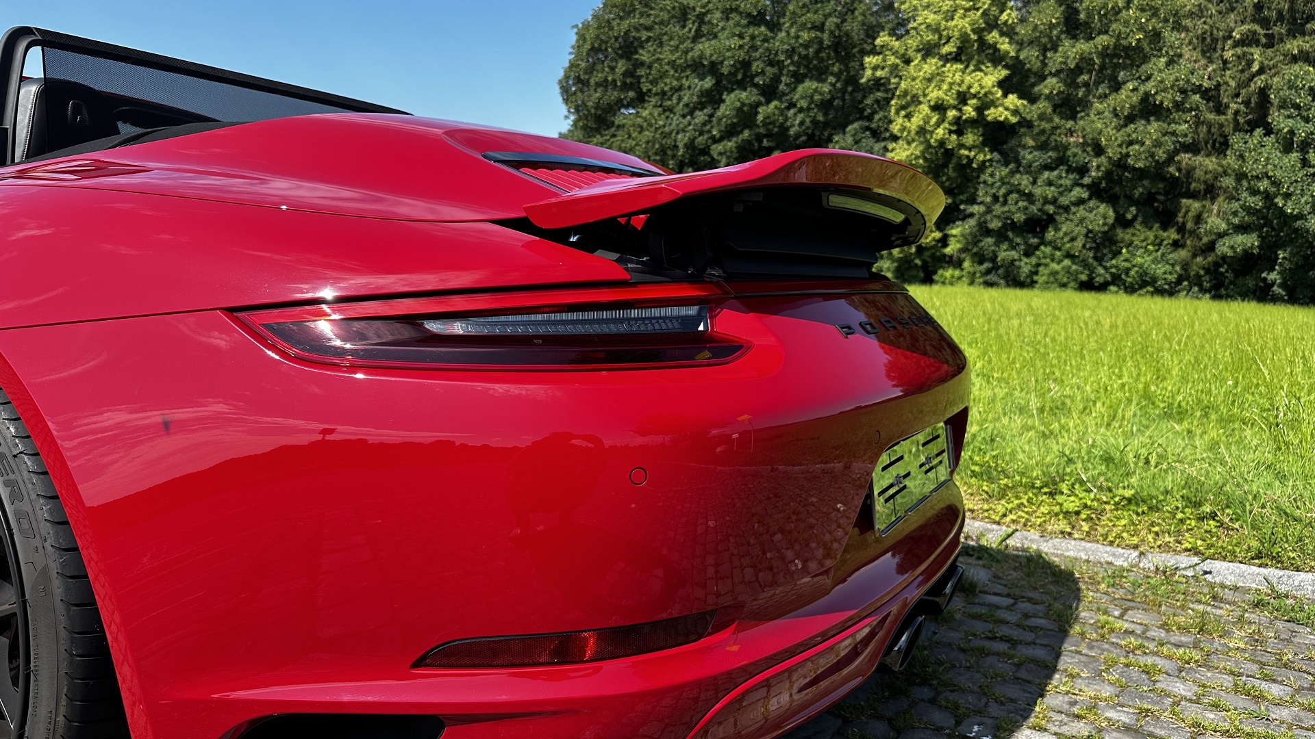 Porsche 911 Carrera 4 GTS Cabrio PDK — fotografie 7