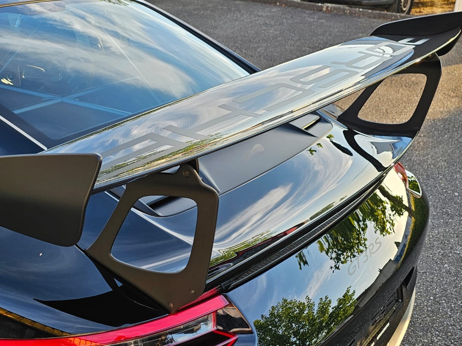 Porsche 911 Weissach GT3 RS (992) — fotografie 11