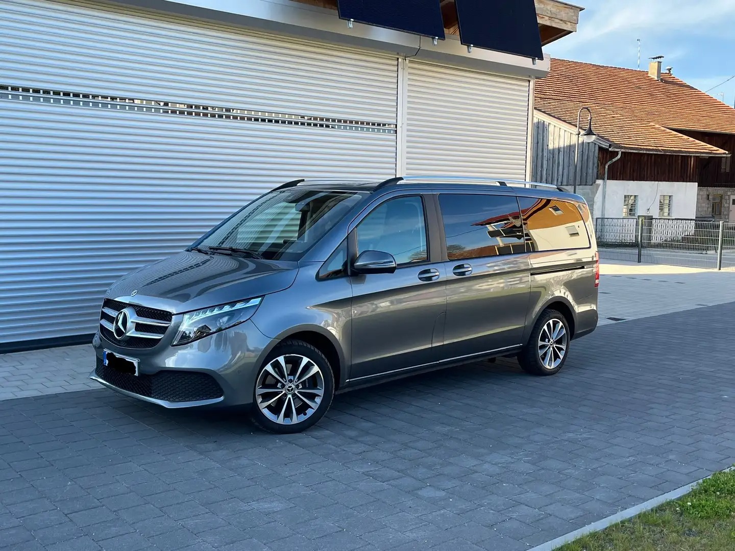 Mercedes-Benz V 250 d lang 9G-TRONIC Edition — zdjęcie 4