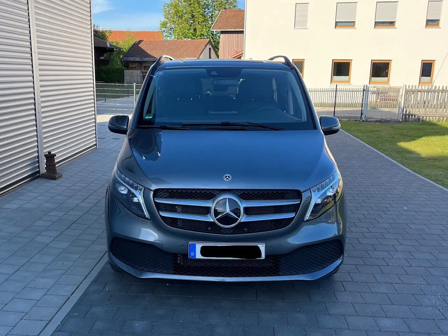 Mercedes-Benz V 250 d lang 9G-TRONIC Edition — zdjęcie 3