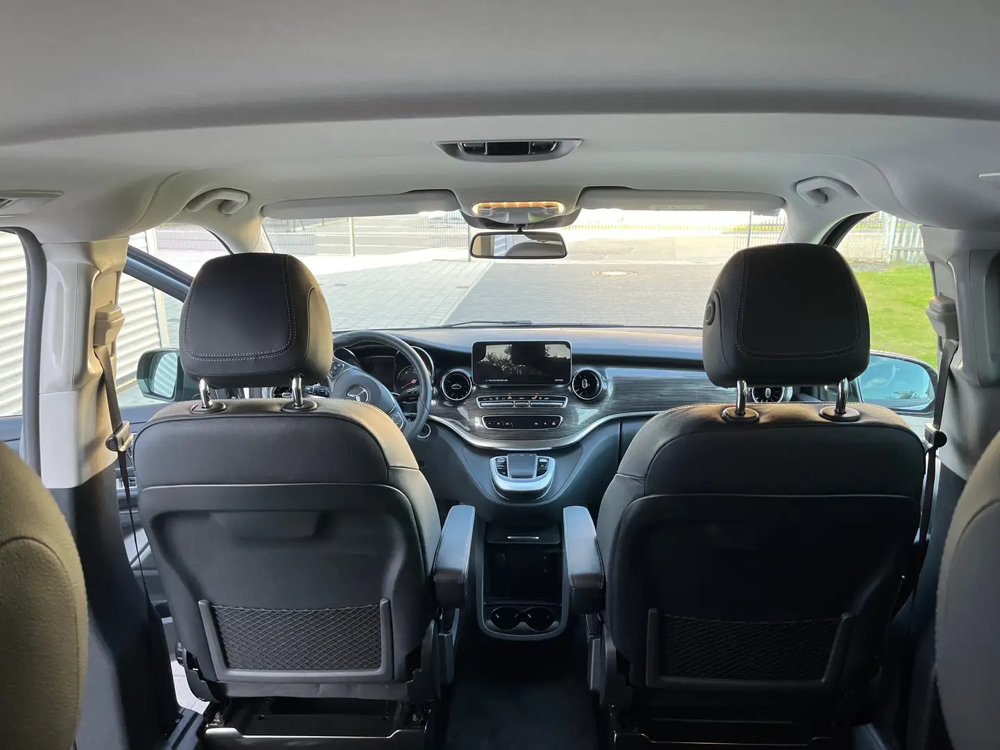 Mercedes-Benz V 250 d lang 9G-TRONIC Edition — zdjęcie 13