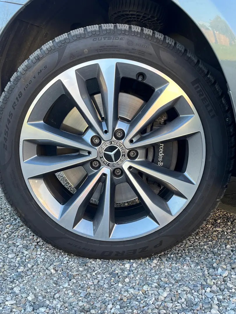 Mercedes-Benz V 250 d lang 9G-TRONIC Edition — zdjęcie 20