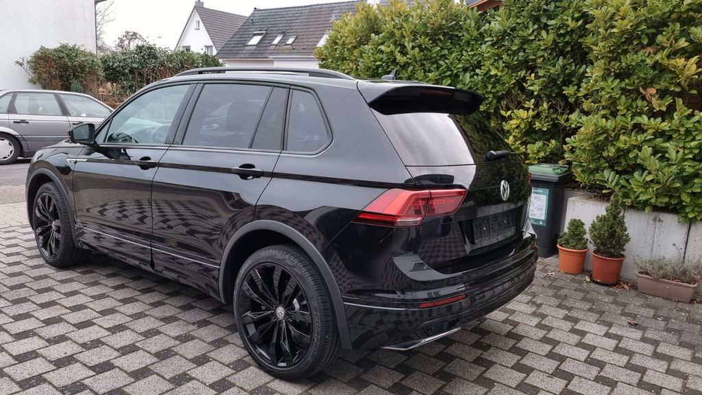 Volkswagen Tiguan Highline 2xR-Line Black Style — fotografie 7